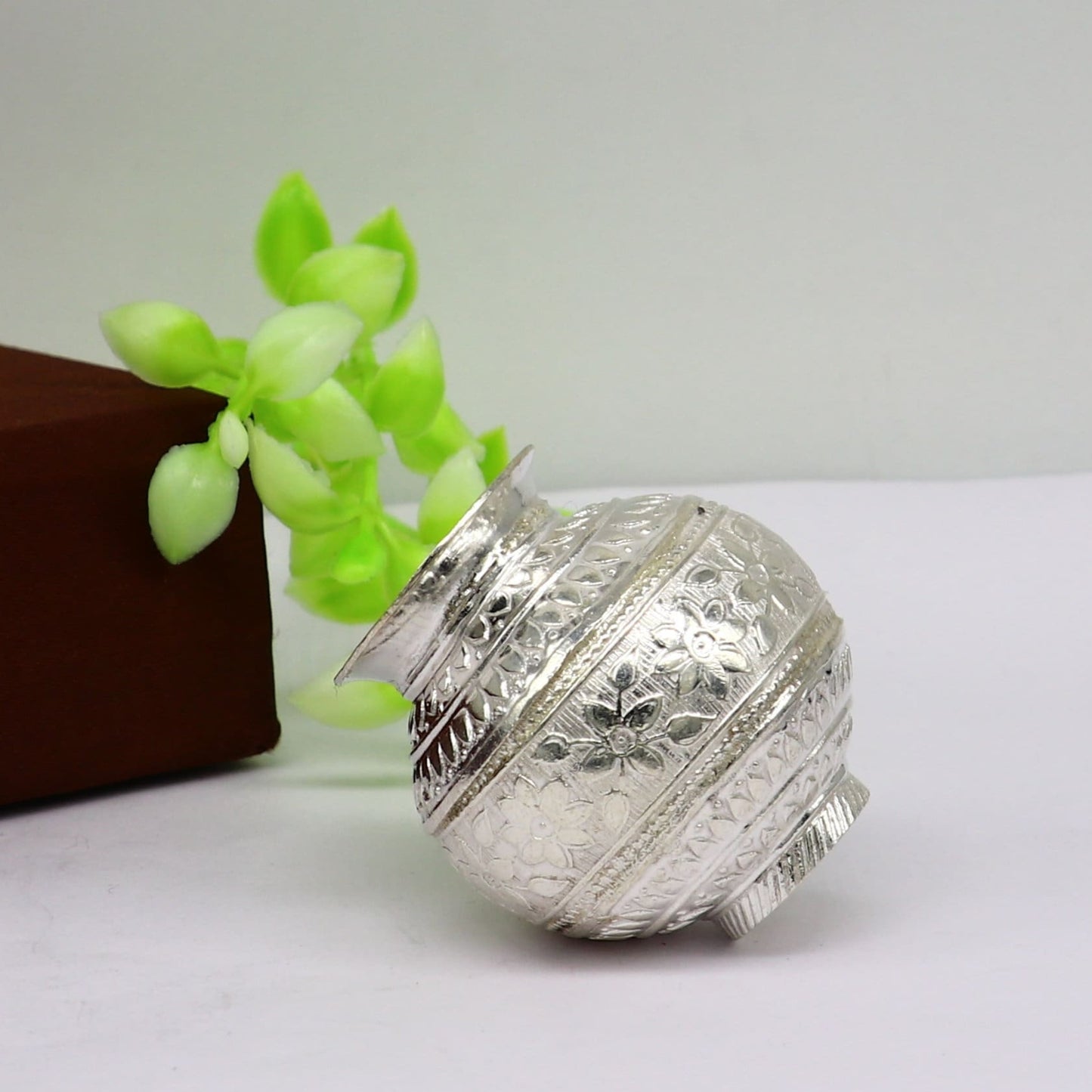 Solid sterling silver handmade plain small Kalash or pot, unique special silver puja article, water or milk shiva kalash pot india su348 - TRIBAL ORNAMENTS