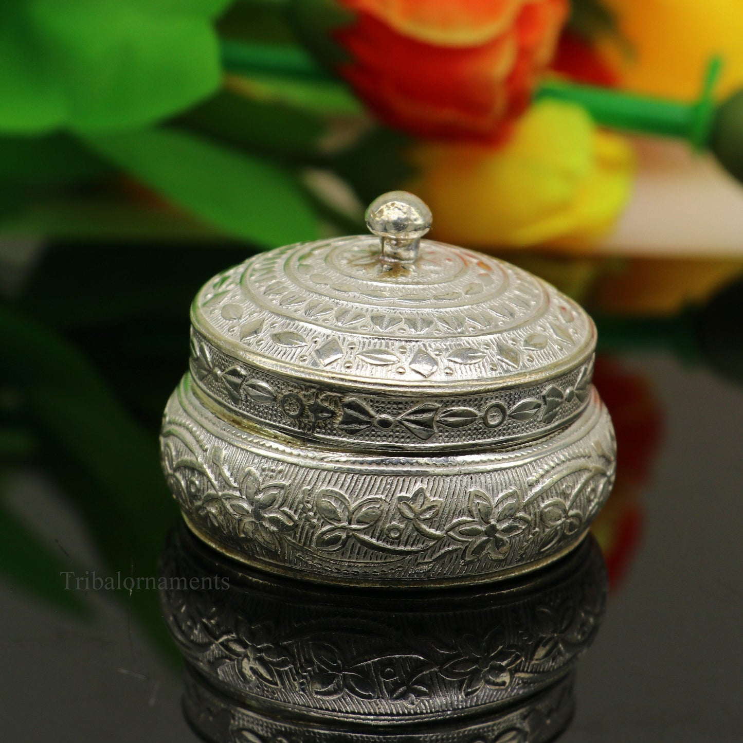 Solid sterling silver unique antique design handmade brides eyes kajal box, surma box, kumkum sindur box, small trinket box article stb246 - TRIBAL ORNAMENTS