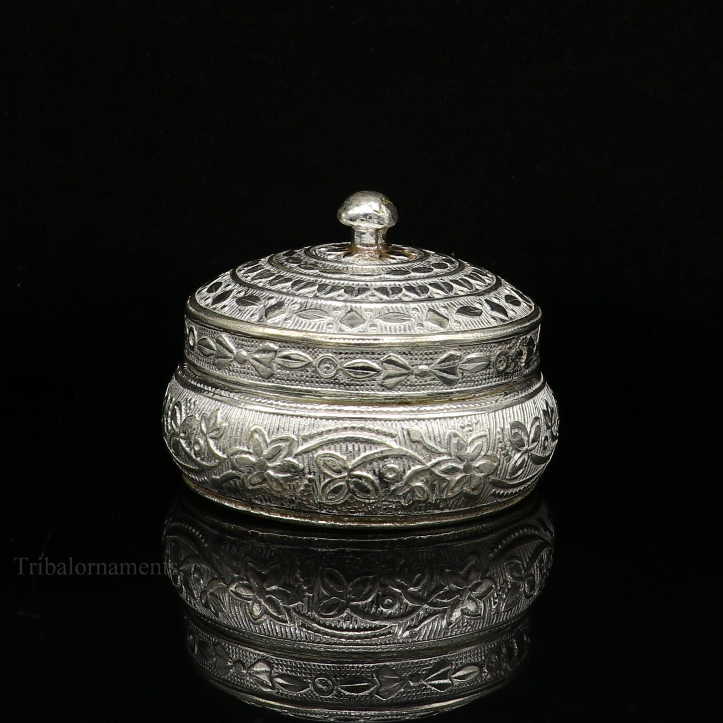 Solid sterling silver unique antique design handmade brides eyes kajal box, surma box, kumkum sindur box, small trinket box article stb246 - TRIBAL ORNAMENTS