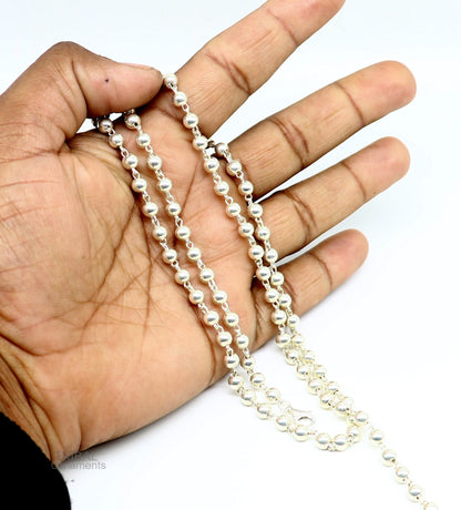 Sterling silver face mask chain and eyeglass cord by TRIBAL ORNAMENTS, stylish women’s mask and sunglass necklace with decorative design.