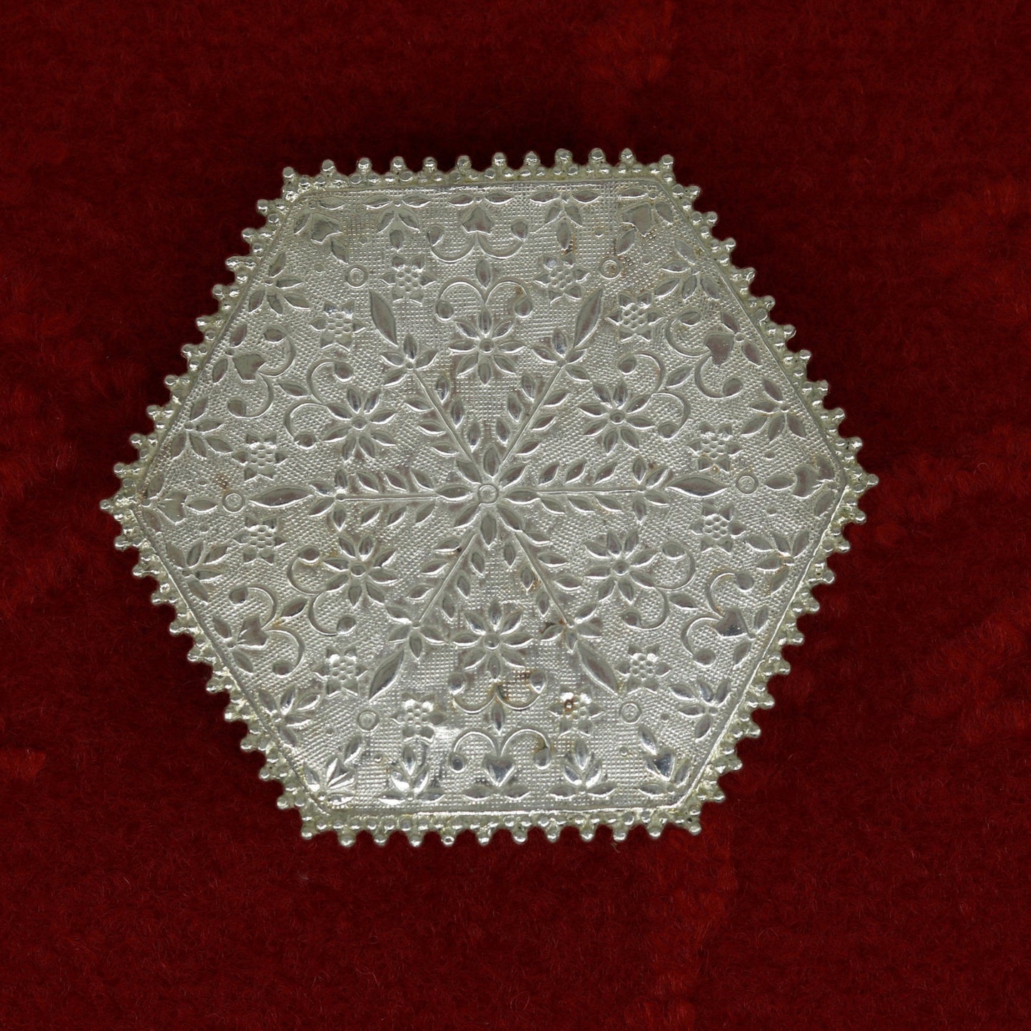 Sterling silver handmade solid silver gorgeous silver handcrafted customize mini table/bazot, excellent home puja utensils temple art nsv83 - TRIBAL ORNAMENTS