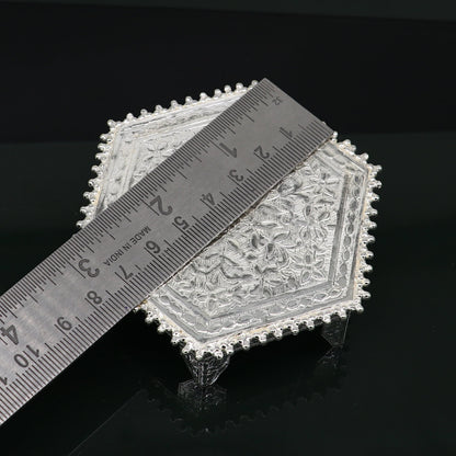 Sterling silver handmade solid silver gorgeous silver handcrafted customize mini table/bazot, excellent home puja utensils temple art su344 - TRIBAL ORNAMENTS