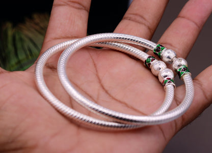 Sterling silver handmade vintage tribal bangle bracelet pair with antique design, suitable for belly dance, from Rajasthan India.