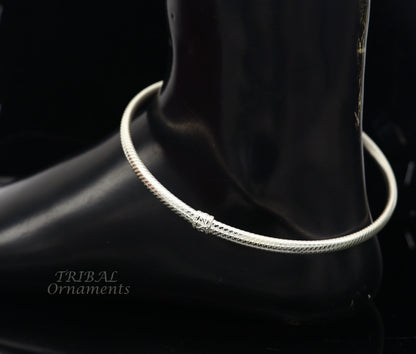 Sterling silver handmade vintage Indian foot kada ankle bracelet with tribal design for women, customized tribal jewelry.