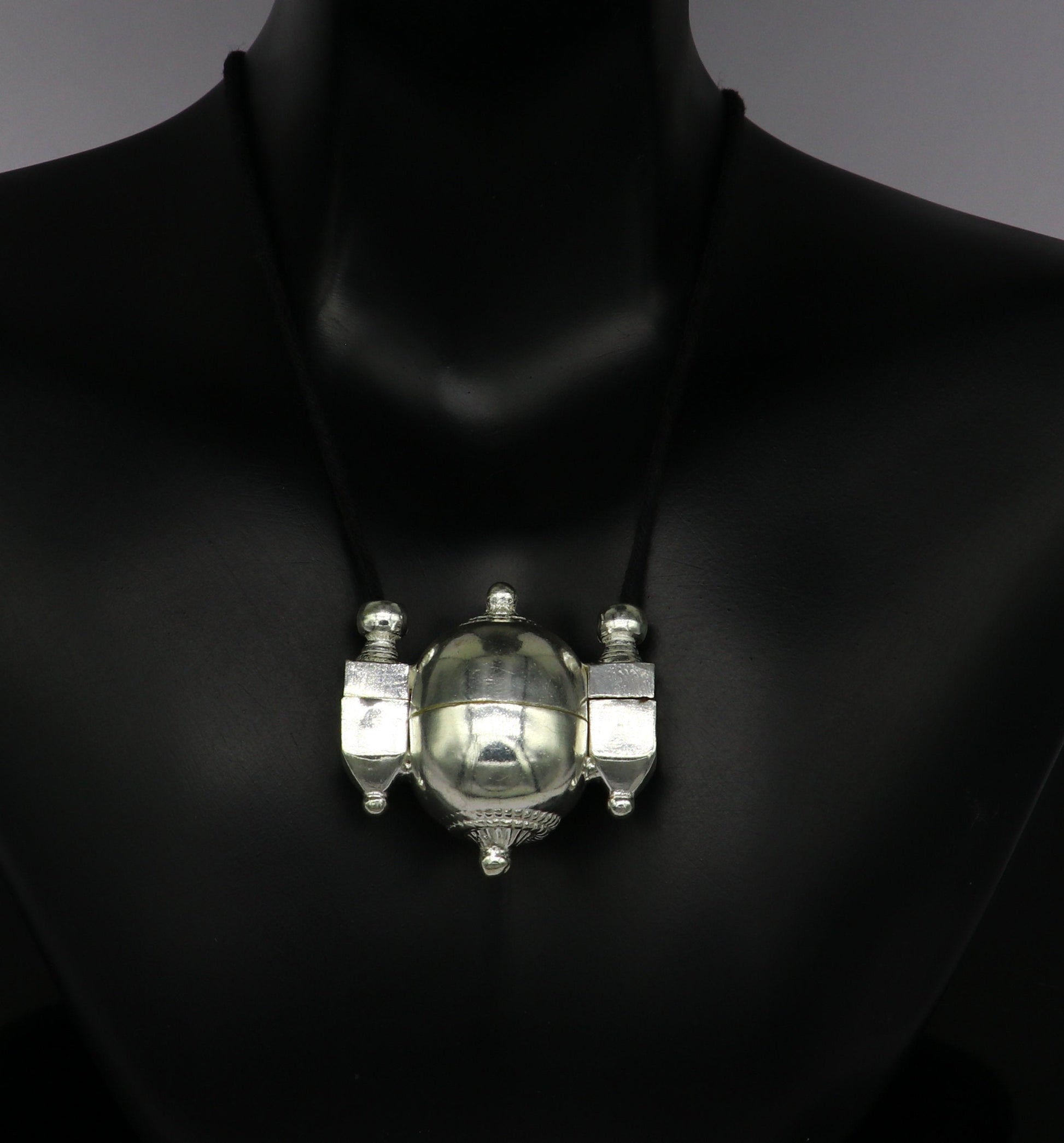 Sterling silver stylish vintage antique designer Idol shiva lingam box pendant, casket box pendant for shiva lingam, ethnic inidia sa11 - TRIBAL ORNAMENTS