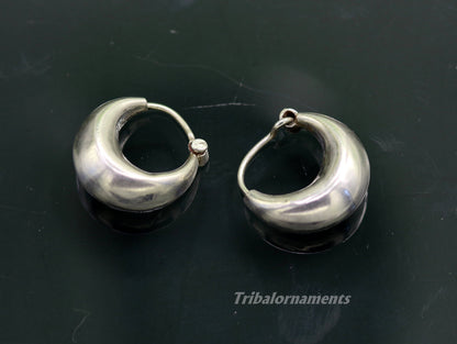 Handmade vintage ethnic style 925 sterling silver tribal hoops earrings with intricate design, perfect for traditional or belly dance jewelry.