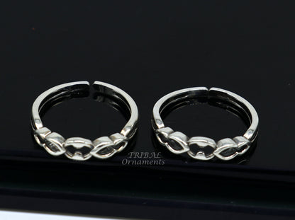 Handcrafted 925 sterling silver toe ring with unique ethnic design, ideal for brides and personalized wedding jewelry by TRIBAL ORNAMENTS.