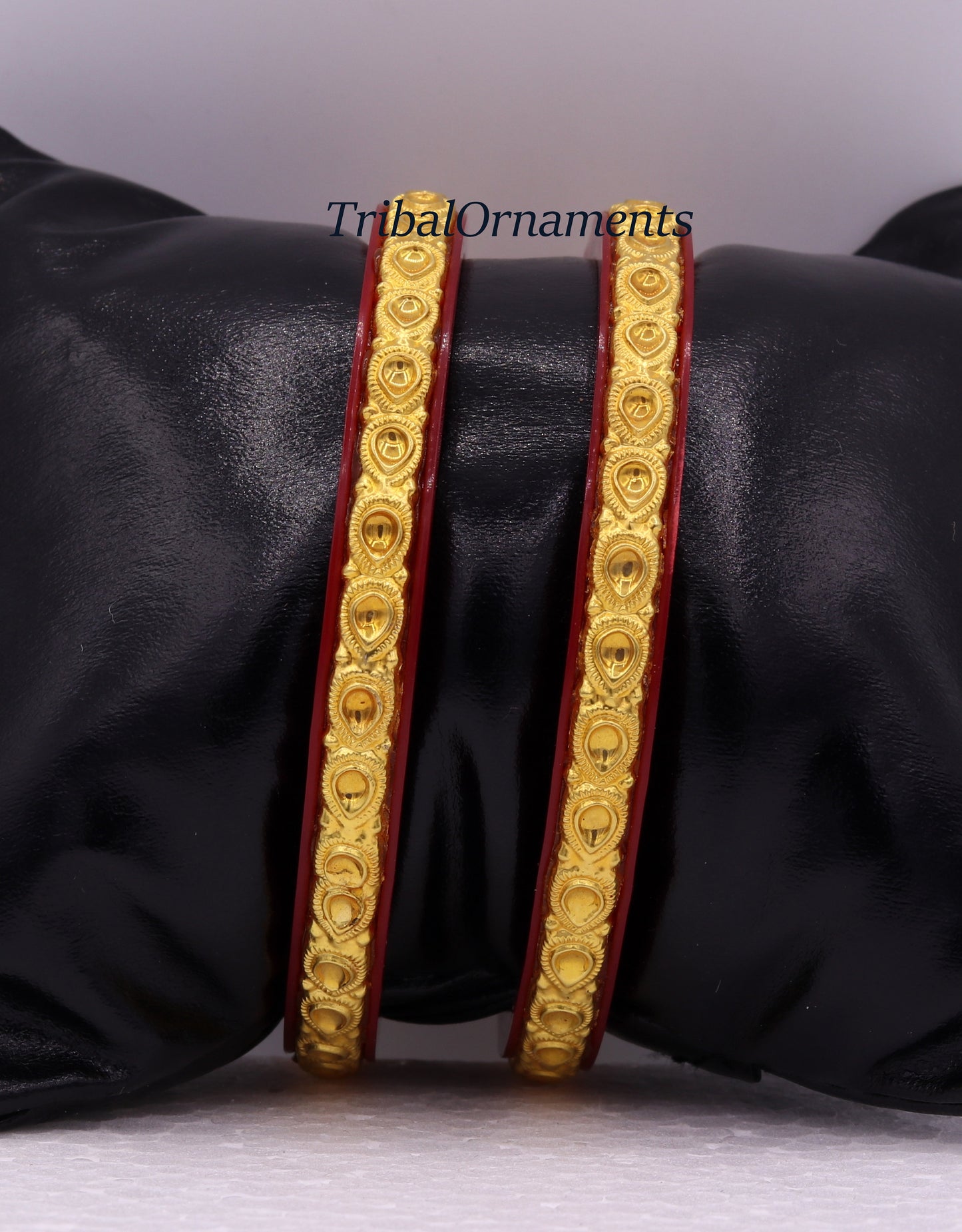 Vintage 22k yellow gold handmade traditional tussi pattern design antique tribal women's bangle kangan bracelet form rajasthan india - TRIBAL ORNAMENTS