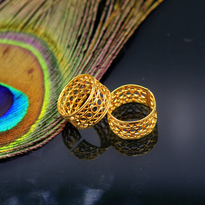 Vintage antique 22KT yellow gold handmade toe ring pair from Tribal Ornaments, traditional Indian wedding jewelry with intricate design.