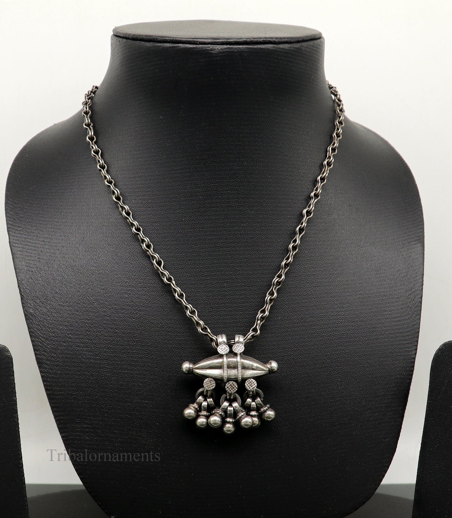 Vintage antique 925 sterling silver tribal necklace with a pendant, 26 inches long, handcrafted ethnic jewelry by Tribal Ornaments.