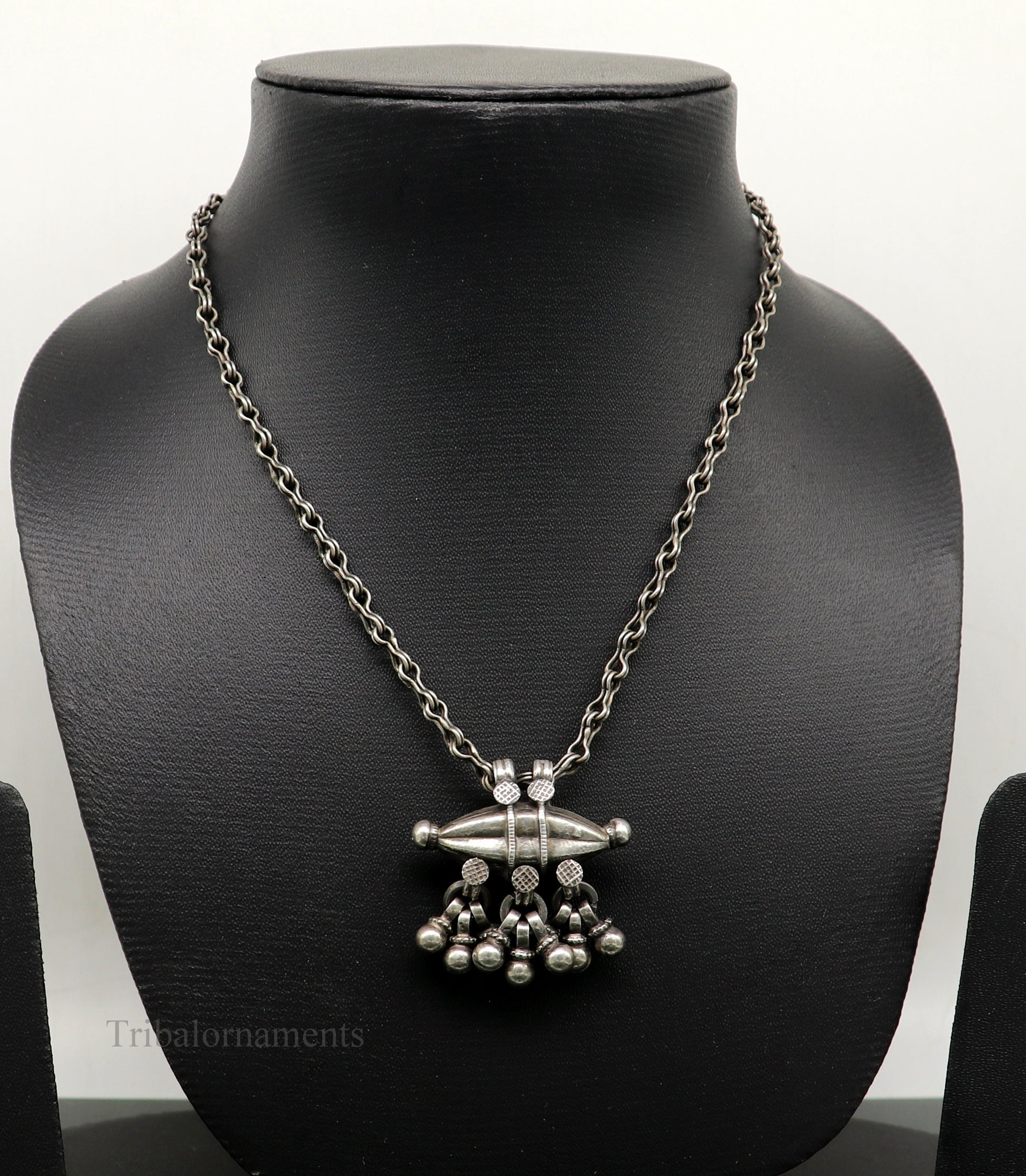 Vintage antique 925 sterling silver tribal necklace with a pendant, 26 inches long, handcrafted ethnic jewelry by Tribal Ornaments.