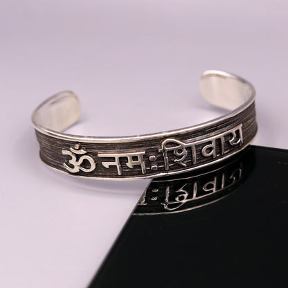 Vintage 925 sterling silver "Aum Namah Shivay" mantra bangle cuff bracelet with adjustable design, unisex jewelry by Tribal Ornaments.