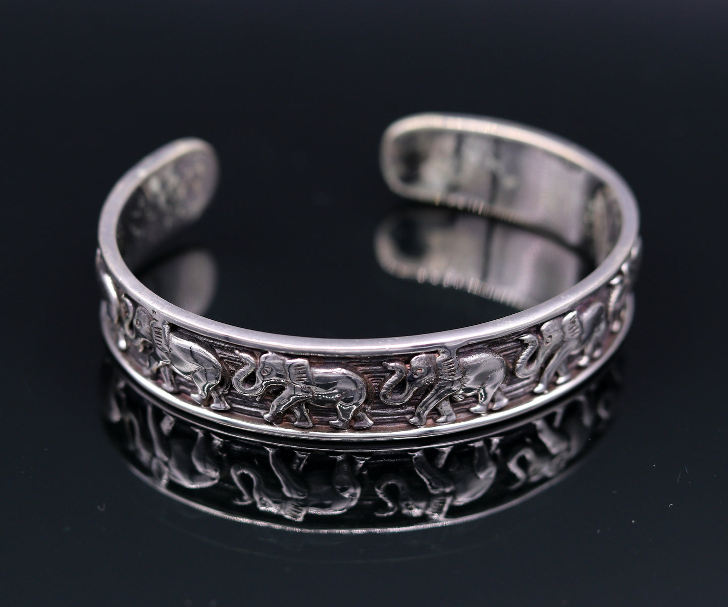 Vintage elephant design 925 sterling silver adjustable bangle cuff bracelet, unisex Indian jewelry by Tribal Ornaments.