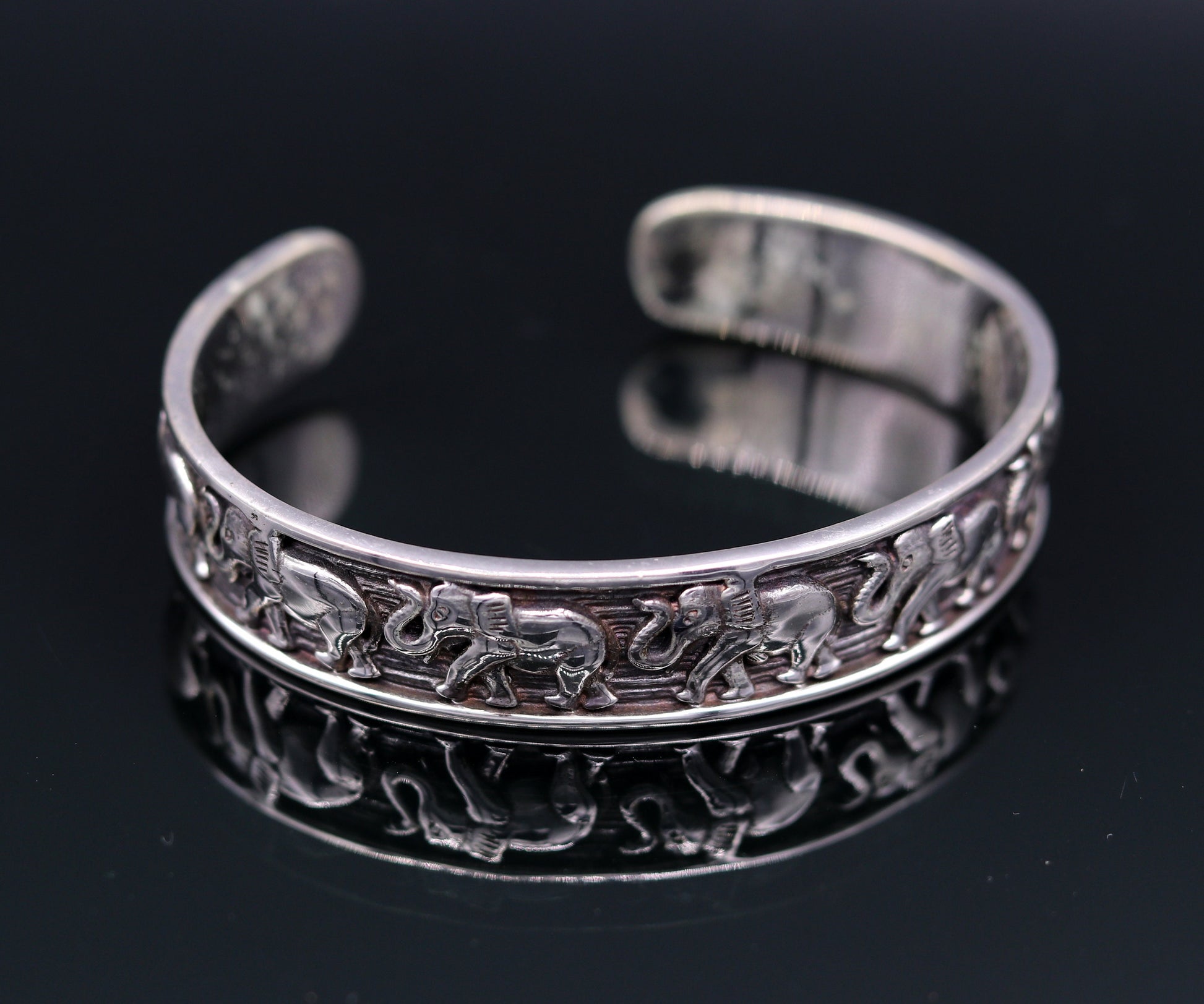Vintage elephant design 925 sterling silver adjustable bangle cuff bracelet, unisex Indian jewelry by Tribal Ornaments.