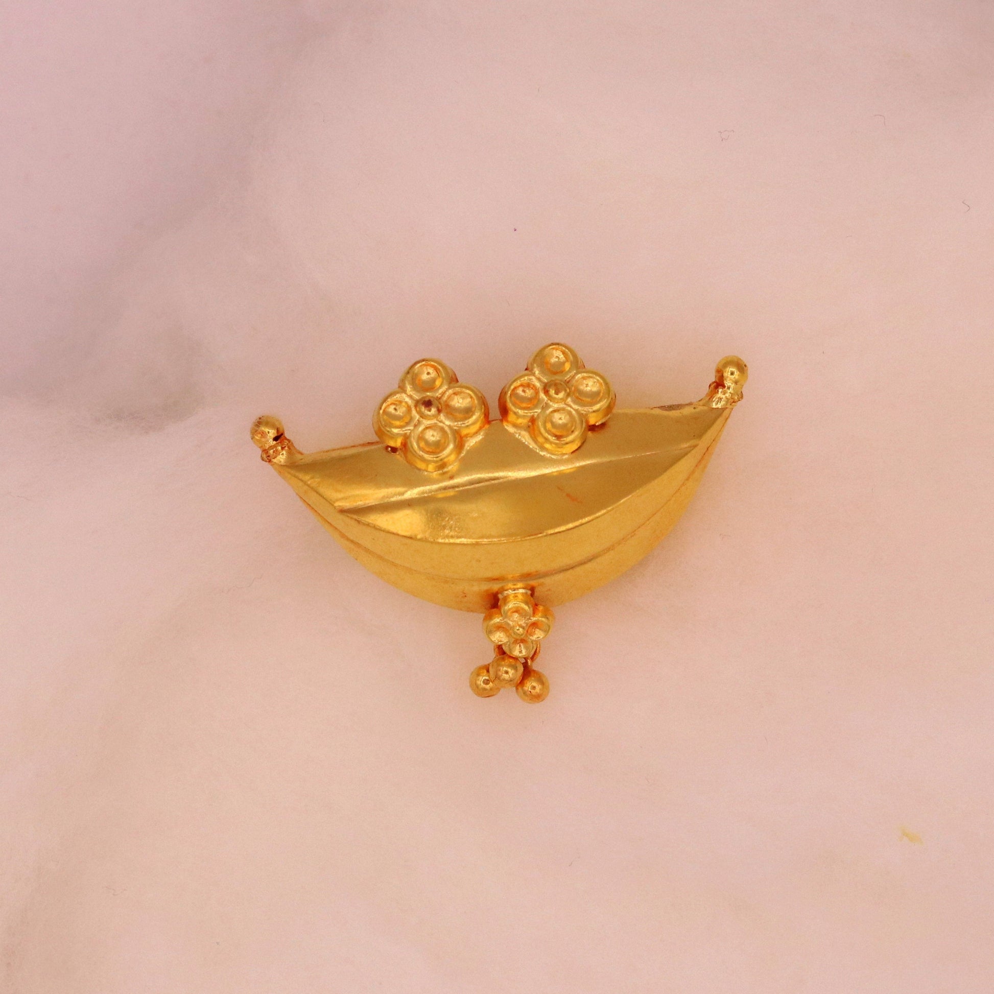 Vintage antique design handmade 20kt yellow gold fabulous amulet pendant amazing tribal jewelry from rajasthan india - TRIBAL ORNAMENTS