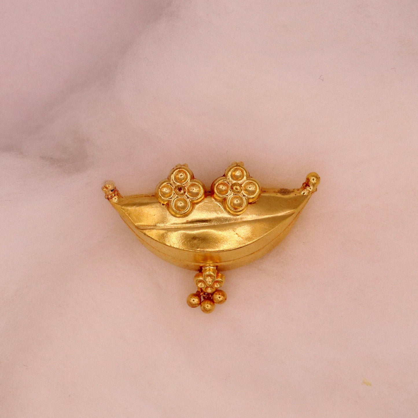 Vintage antique design handmade 20kt yellow gold fabulous amulet pendant amazing tribal jewelry from rajasthan india - TRIBAL ORNAMENTS