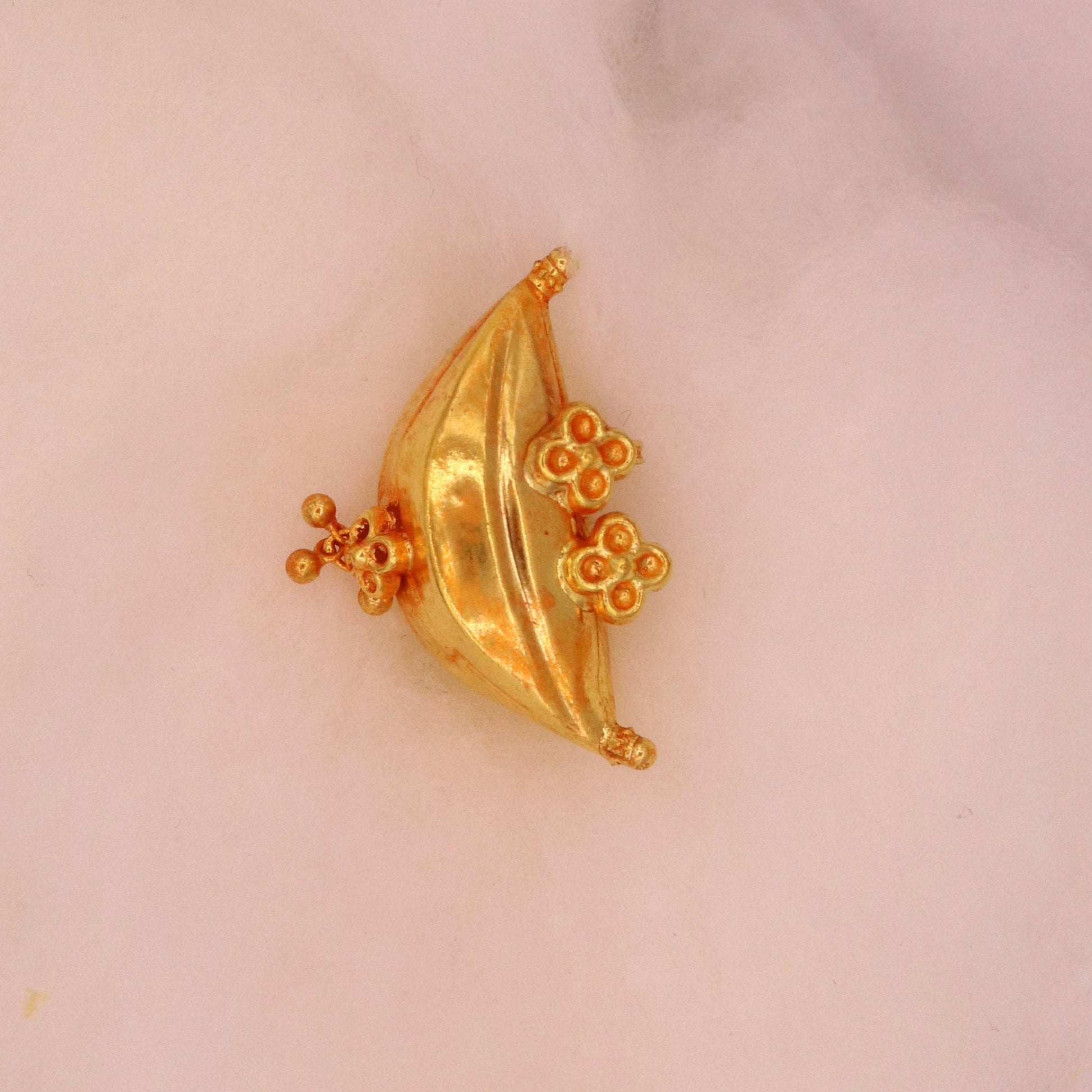 Vintage antique design handmade 20kt yellow gold fabulous amulet pendant amazing tribal jewelry from rajasthan india - TRIBAL ORNAMENTS