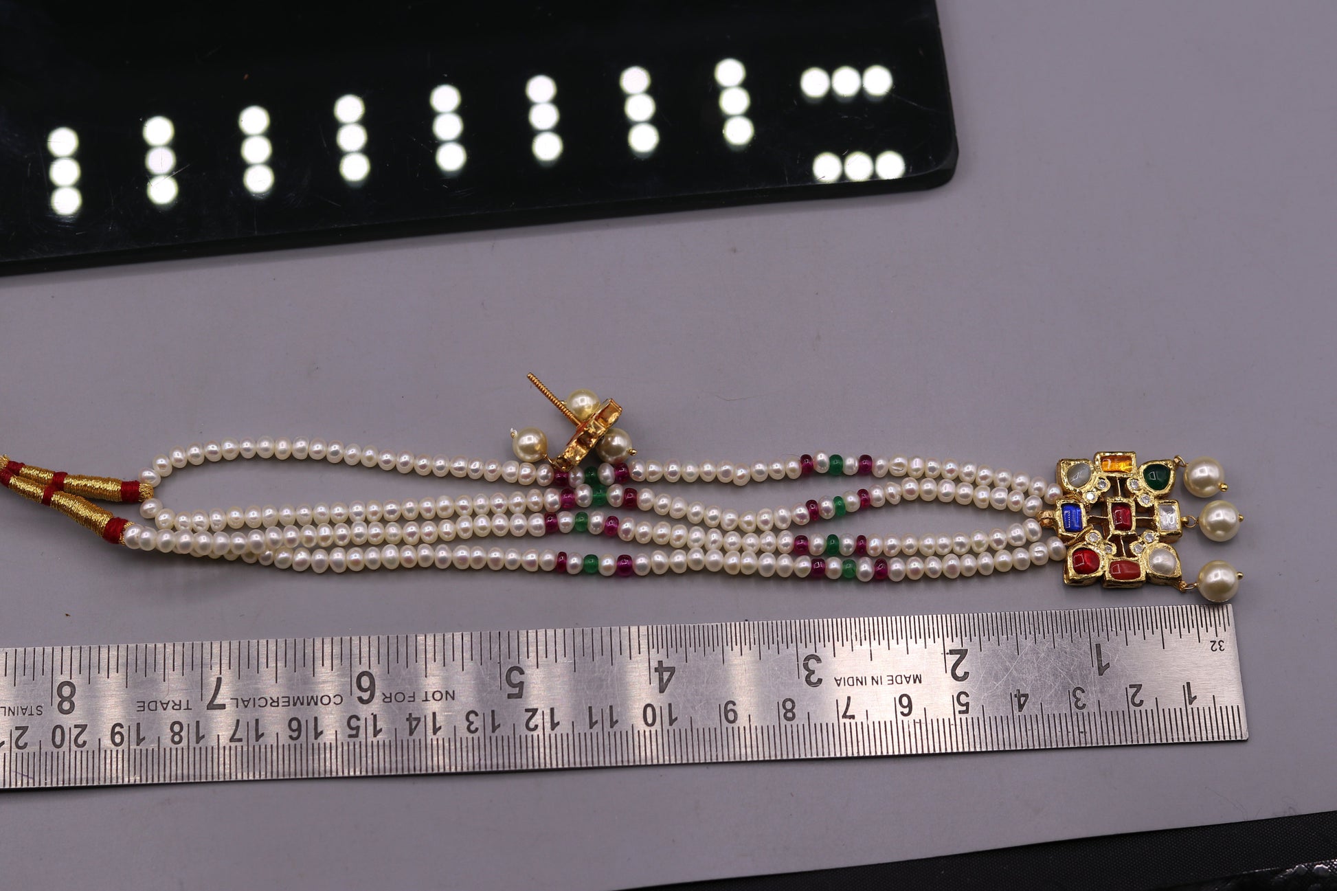 Vintage antique design handmade 22kt yellow gold navratan stone kundan jadau necklace pendant set with earrings tribal jewelry india - TRIBAL ORNAMENTS