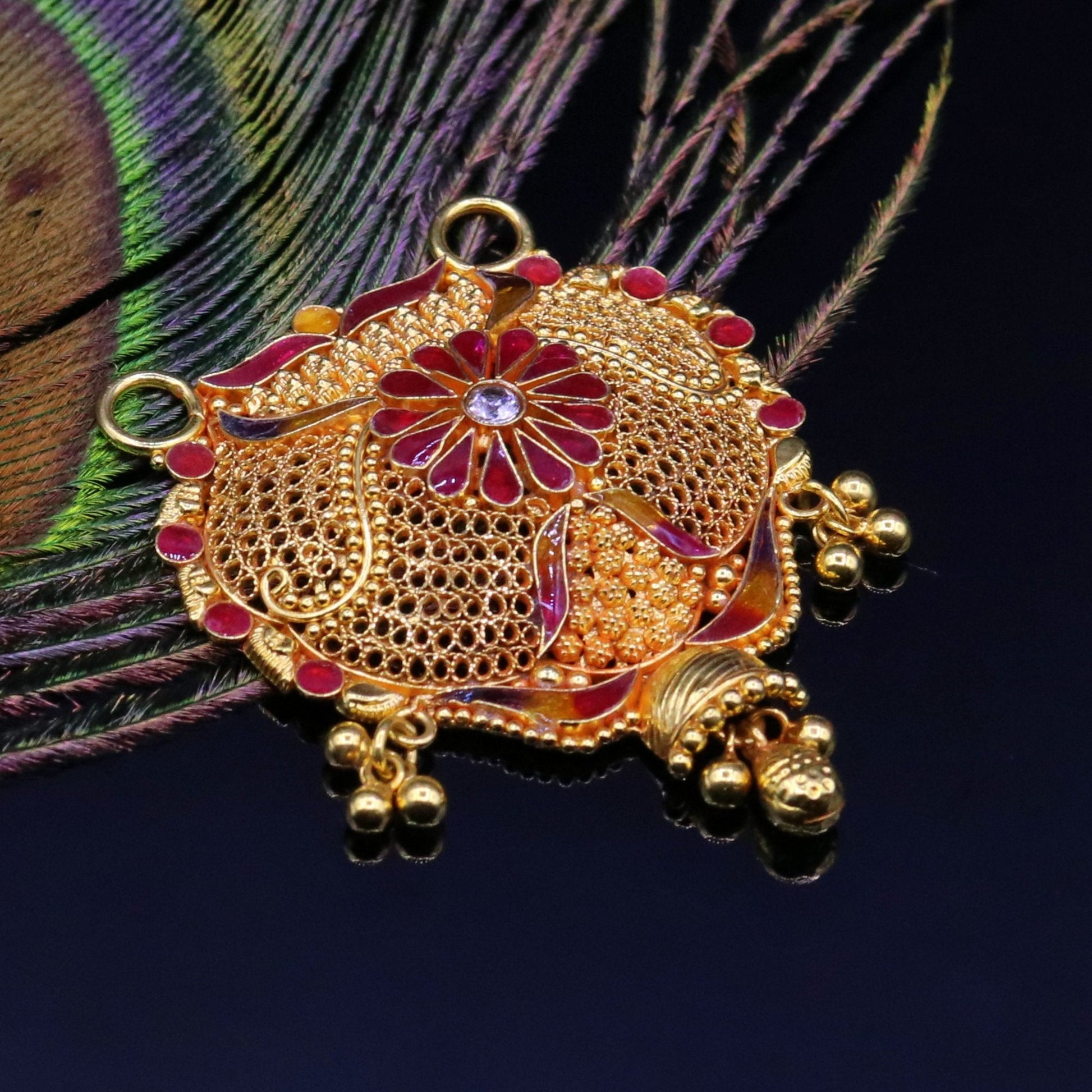 Vintage antique design handmade gorgeous 22kt yellow gold pendant excellent wedding bridal jewelry from Rajasthan India - TRIBAL ORNAMENTS