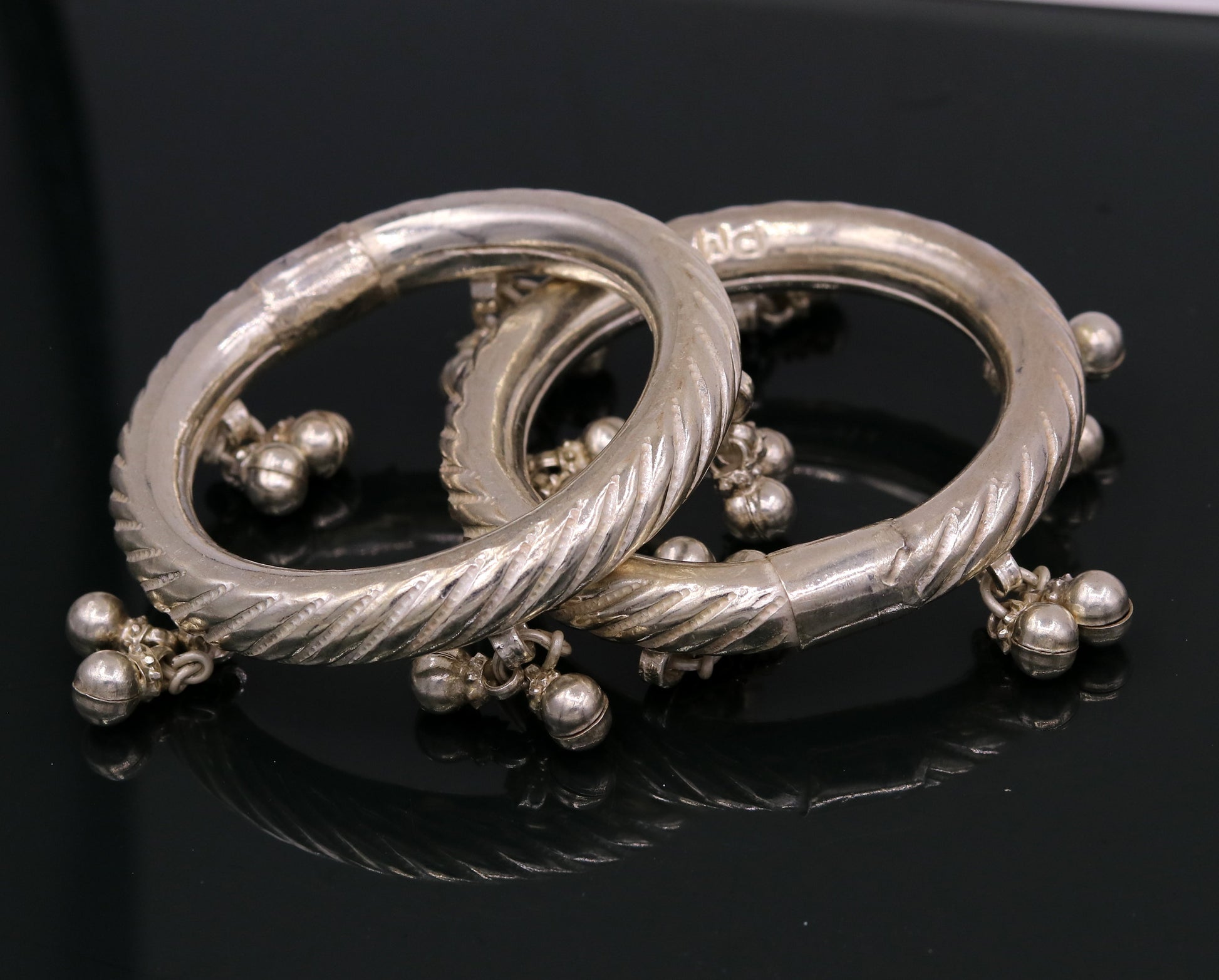 Vintage antique design handmade Sterling silver baby bangle bracelet kada with hanging noisy bells fabulous gifting jewelry from india ba47 - TRIBAL ORNAMENTS