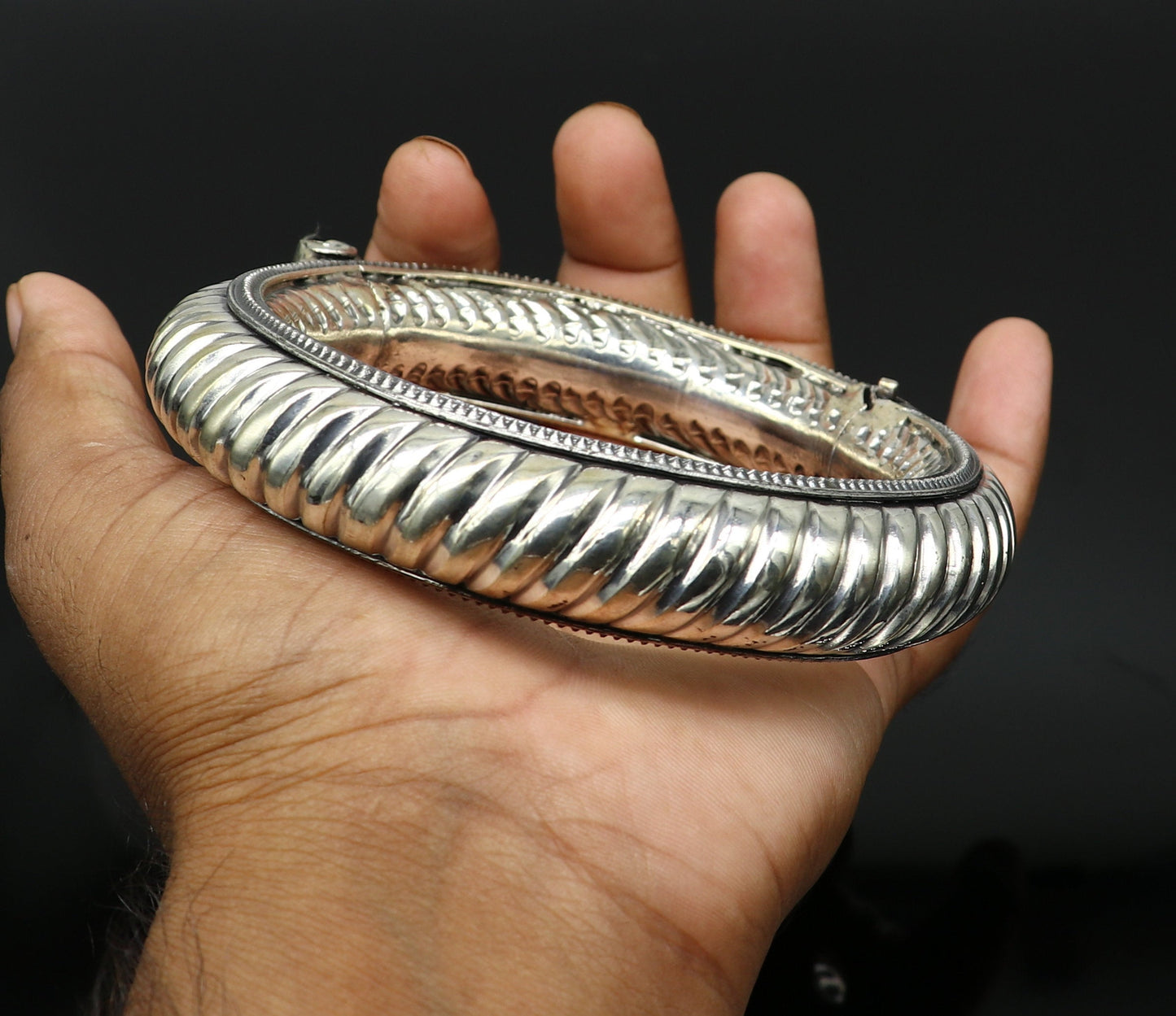 Vintage Rajasthan tribal silver ankle kada foot bracelet, traditional design, handcrafted jewelry for brides and belly dance accessories.