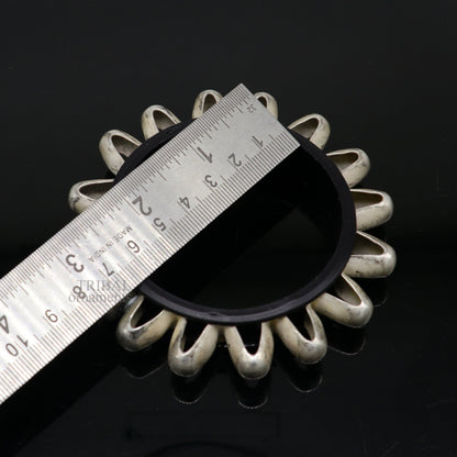Vintage silver bangle from TRIBAL ORNAMENTS featuring traditional Kakan Kangan Chudi tribal jewelry design.