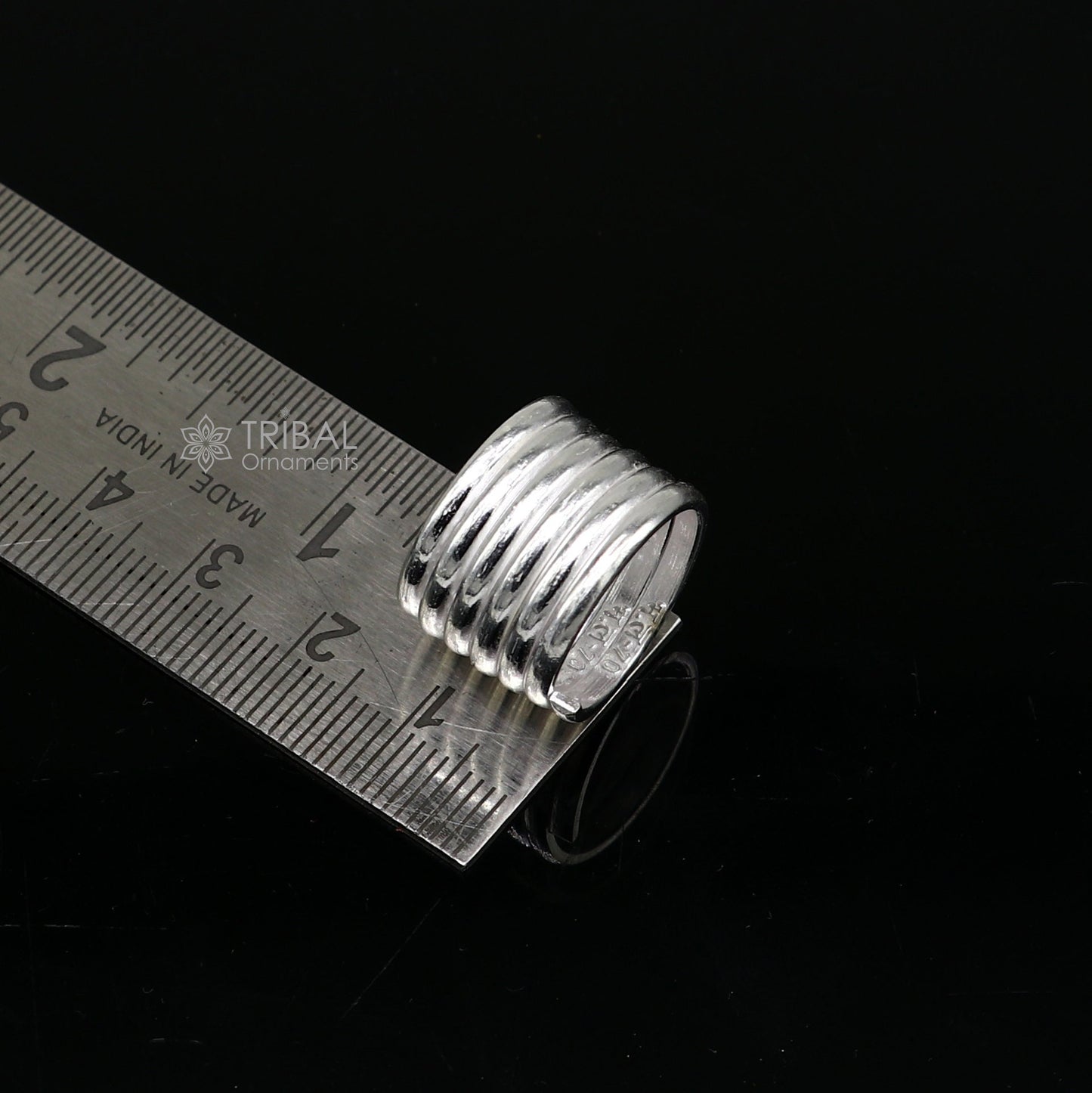 Vintage tribal silver toe ring with spiral design, traditional Rajasthan style, solid silver band for women's jewelry.