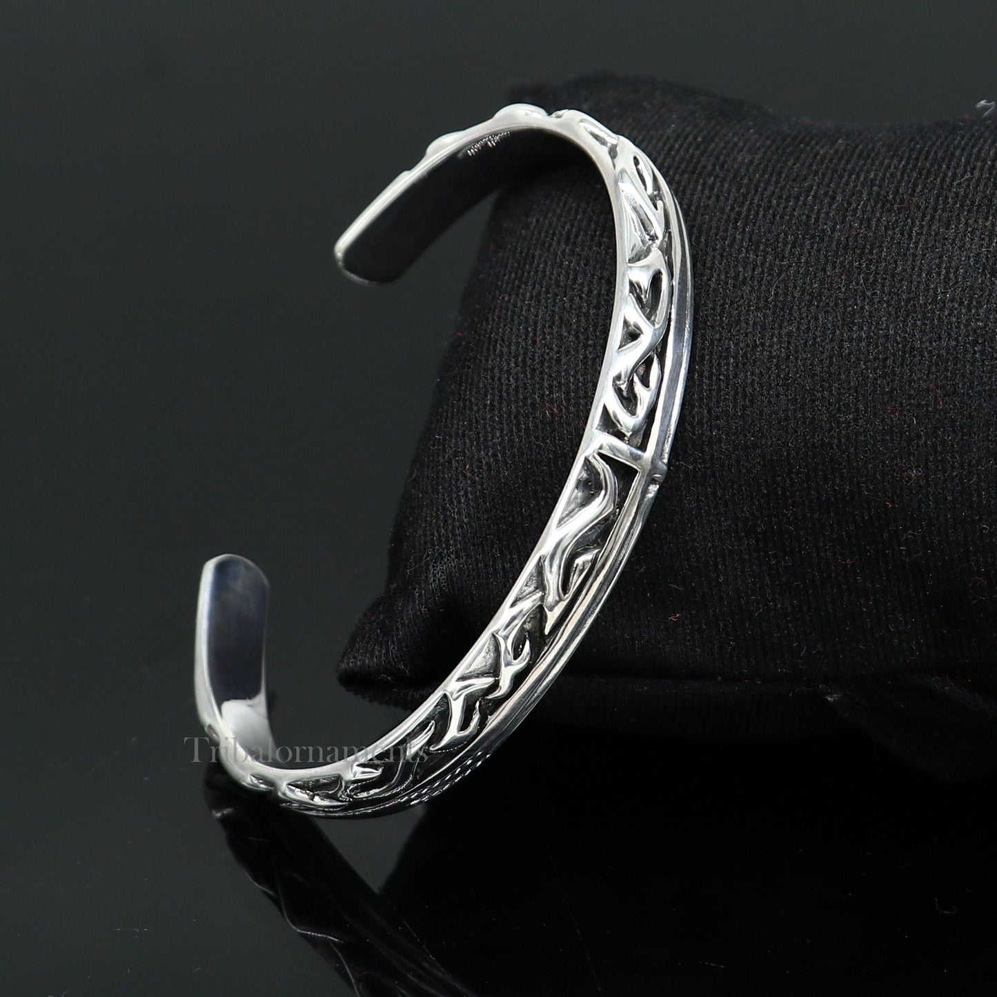 Vintage style 925 sterling silver adjustable cuff bracelet by Tribal Ornaments, unisex handmade jewelry with intricate design.