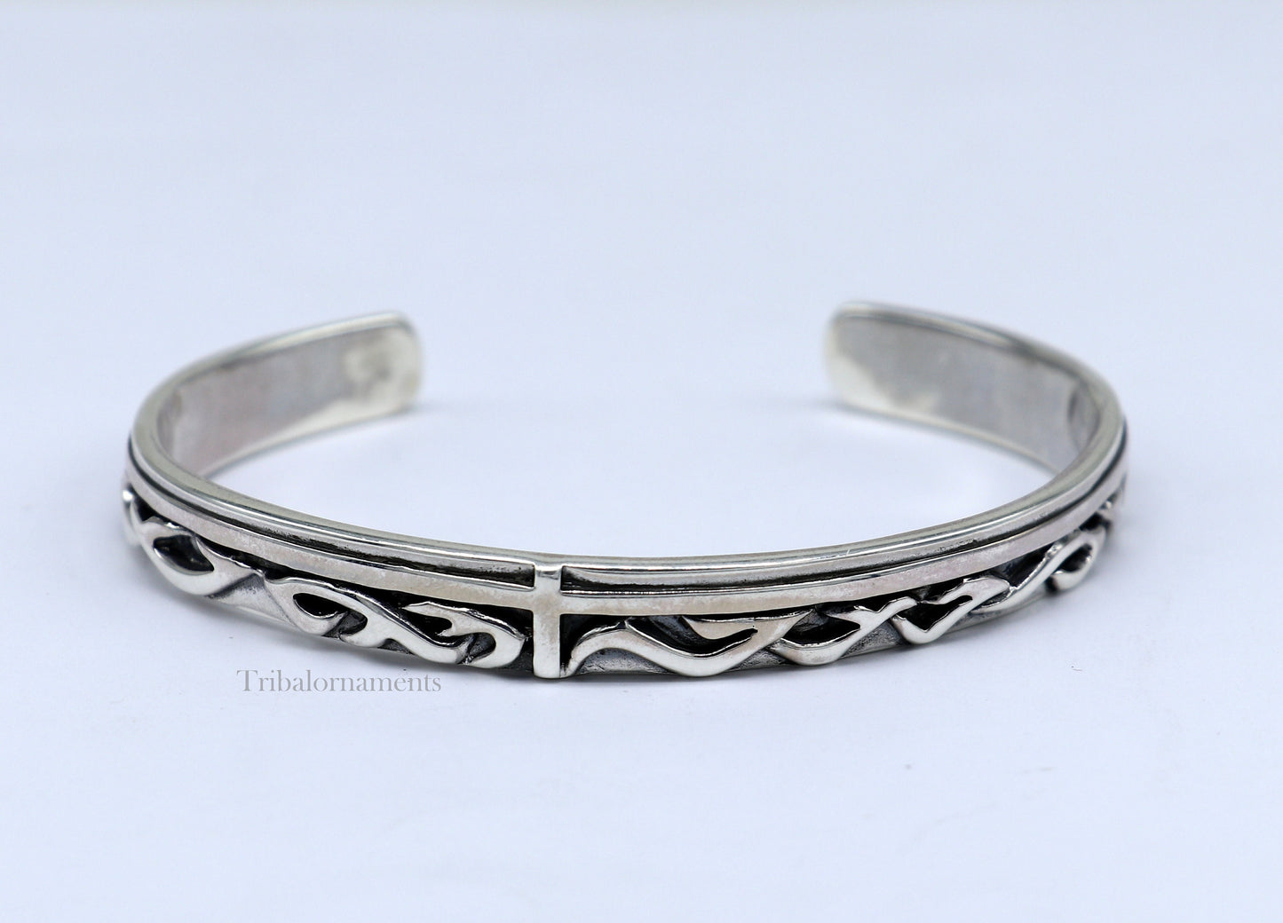Vintage-style 925 sterling silver adjustable cuff bangle bracelet by Tribal Ornaments, unisex jewelry with intricate patterns.