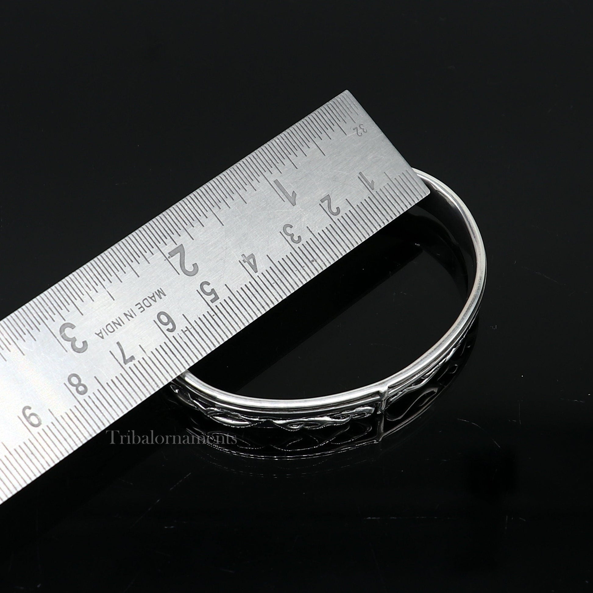Vintage style 925 sterling silver adjustable cuff bangle bracelet by Tribal Ornaments, unisex handmade jewelry, solid and stylish.