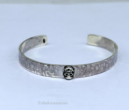 Vintage-style 925 sterling silver adjustable cuff bangle bracelet by Tribal Ornaments, featuring a solid skull design for unisex gifting.