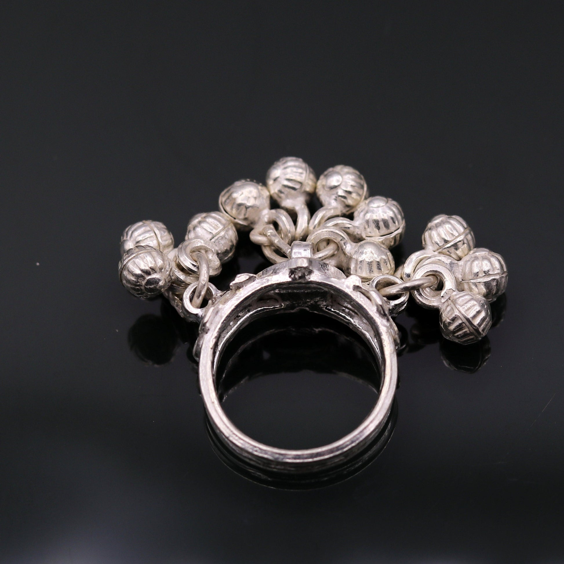 Vintage antique style 925 sterling silver handmade gorgeous charm ring with fabulous noisy bells, excellent belly dance jewelry india sr204 - TRIBAL ORNAMENTS