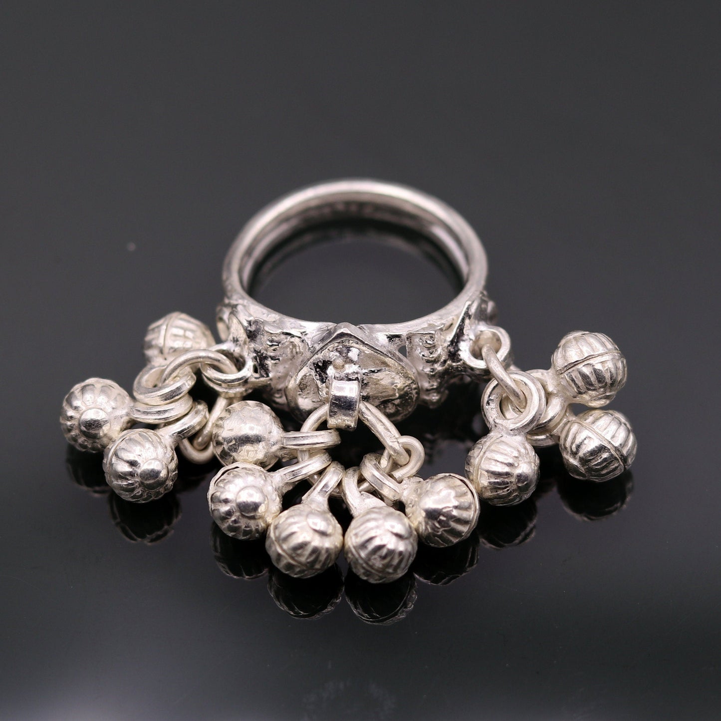 Vintage antique style 925 sterling silver handmade gorgeous charm ring with fabulous noisy bells, excellent belly dance jewelry india sr204 - TRIBAL ORNAMENTS