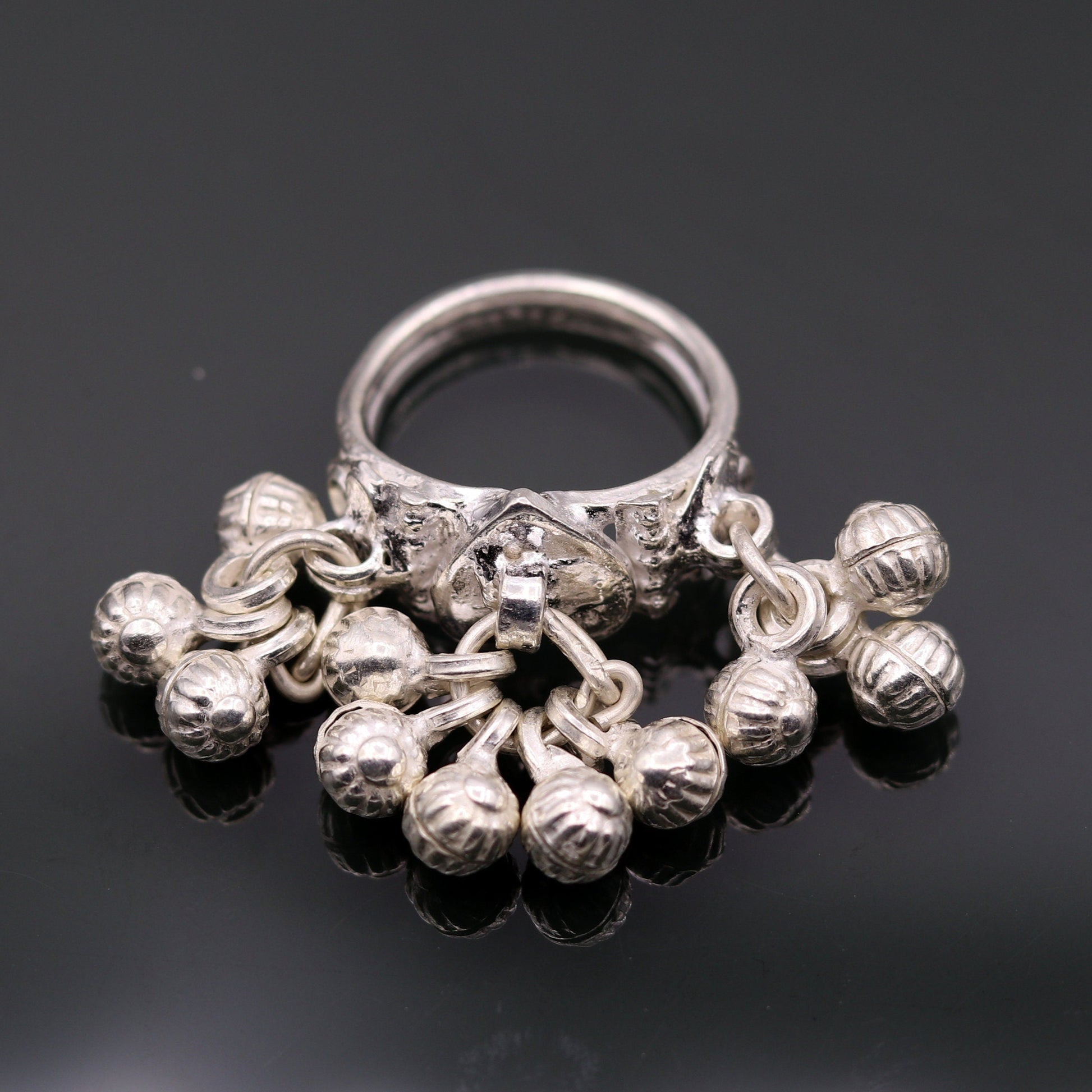 Vintage antique style 925 sterling silver handmade gorgeous charm ring with fabulous noisy bells, excellent belly dance jewelry india sr204 - TRIBAL ORNAMENTS
