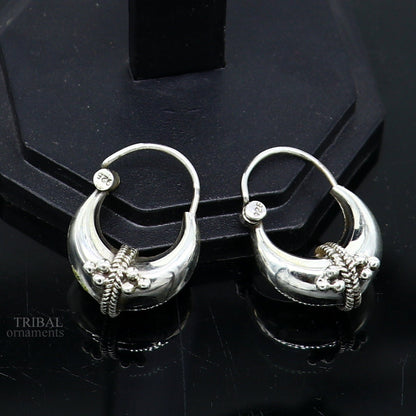 Vintage 925 silver tribal hoops earring from Rajasthan, featuring traditional kundal design, unisex gift jewelry by TRIBAL ORNAMENTS.