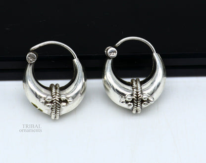 Vintage tribal Rajasthan silver hoops earrings, 925 sterling silver, with intricate design, unisex jewelry from Tribal Ornaments.