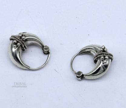 Vintage design 925 sterling silver hoops earrings with tribal Rajasthan-inspired kundal style, unisex jewelry from Tribal Ornaments.