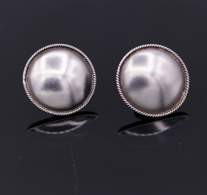 Vintage design 925 sterling silver plain style handmade round design fabulous Stud earrings tribal jewelry from Rajasthan india  s523 - TRIBAL ORNAMENTS