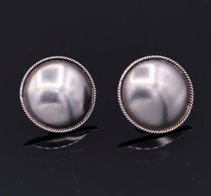 Vintage design 925 sterling silver plain style handmade round design fabulous Stud earrings tribal jewelry from Rajasthan india  s523 - TRIBAL ORNAMENTS