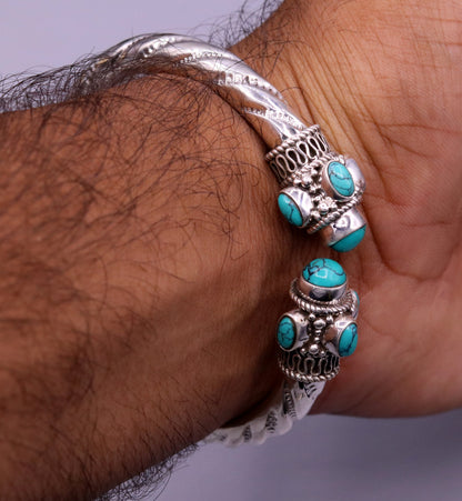 Vintage design sterling silver turquoise jadau bangle bracelet, unisex handmade jewelry with intricate tribal craftsmanship.