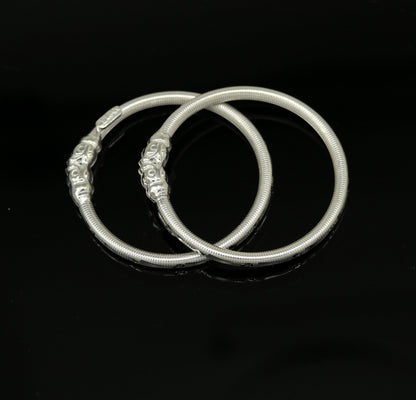 Vintage crocodile face sterling silver bangle bracelet by Tribal Ornaments, unisex tribal jewelry for newborns and kids.