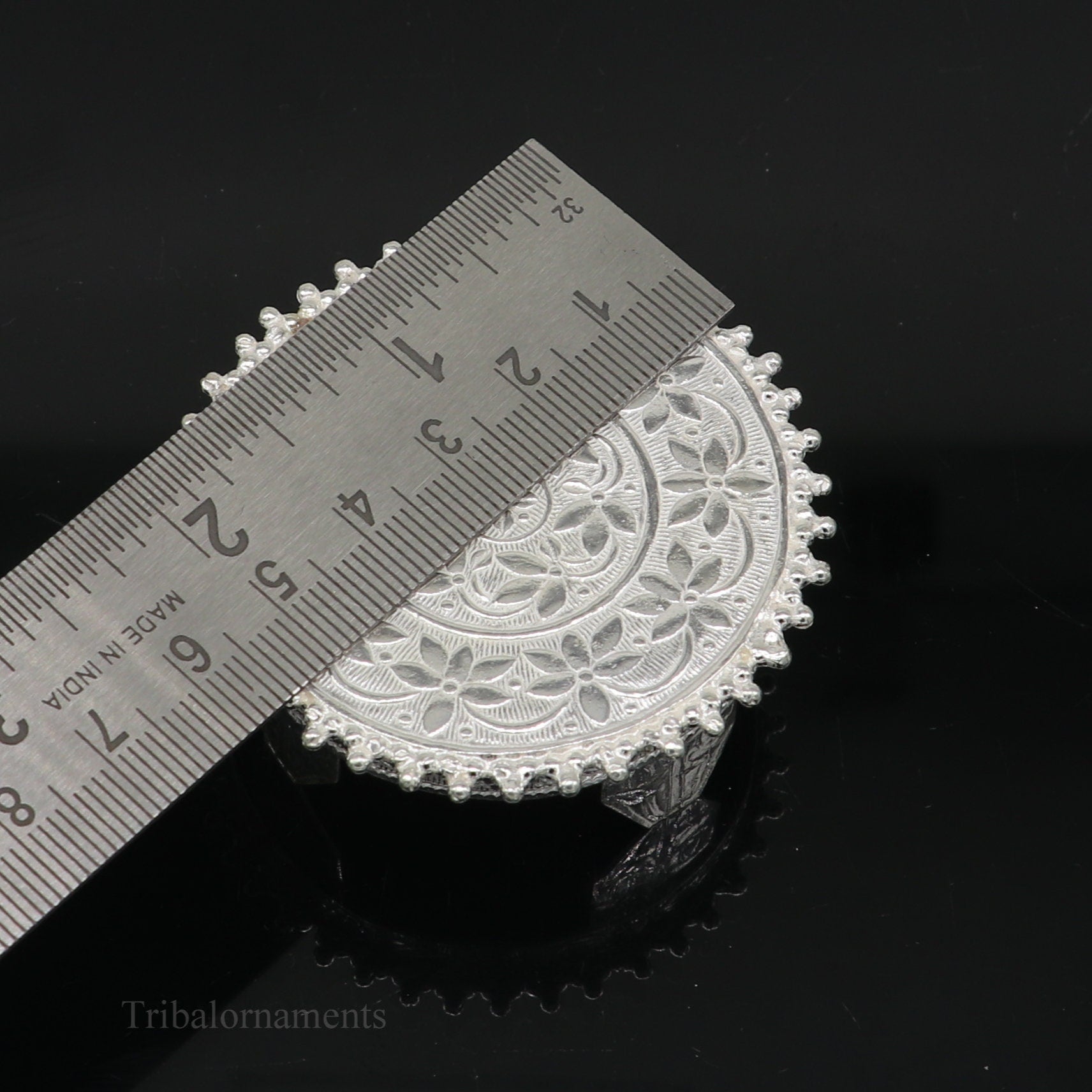 Vintage design Sterling silver handmade customize small round shape table/bazot/chouki, excellent home puja utensils temple art su429 - TRIBAL ORNAMENTS