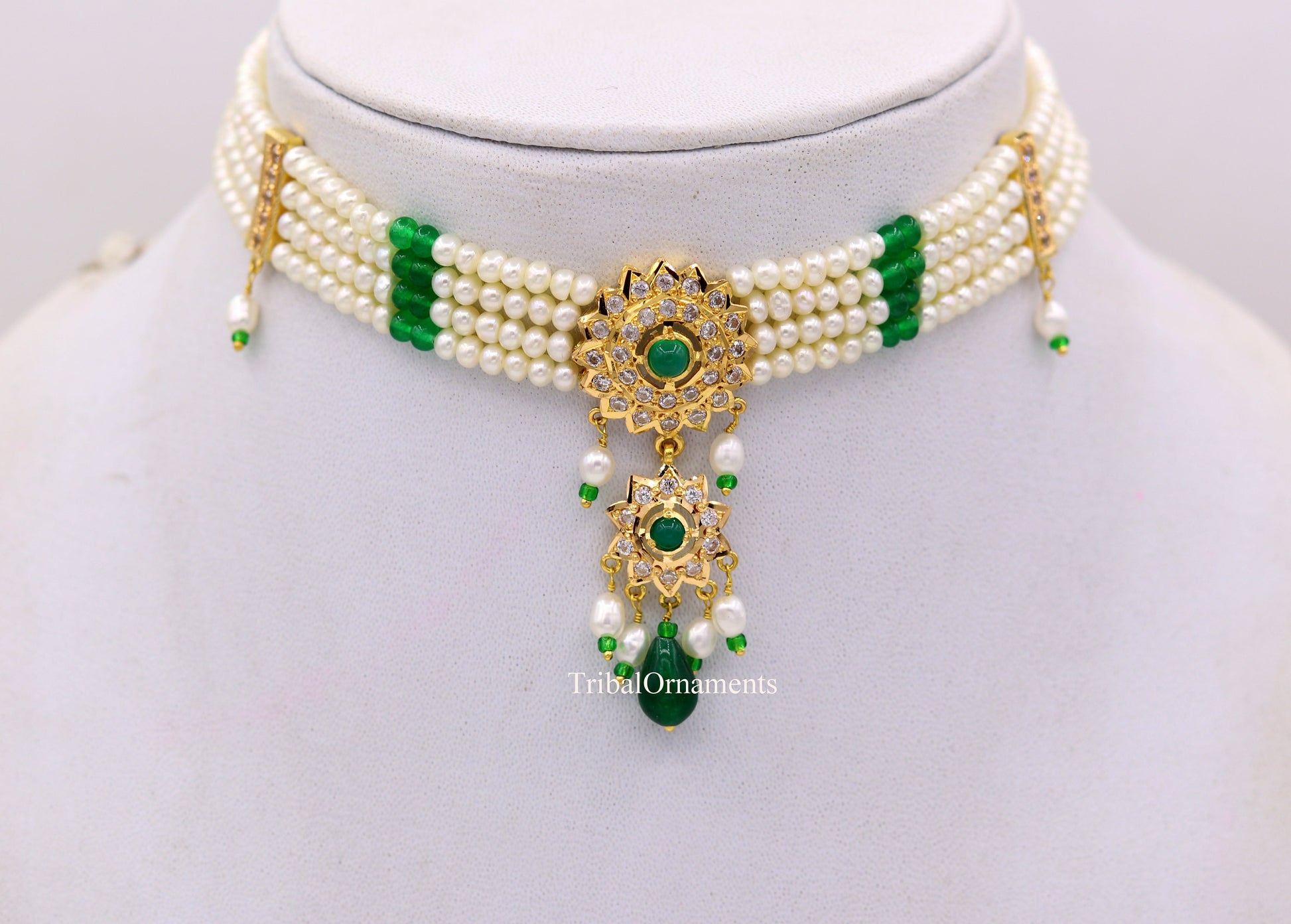 Vintage handmade 22karat yellow gold punjabi necklace with earrings, Fabulous green stone pearl necklace set wedding jewelry - TRIBAL ORNAMENTS