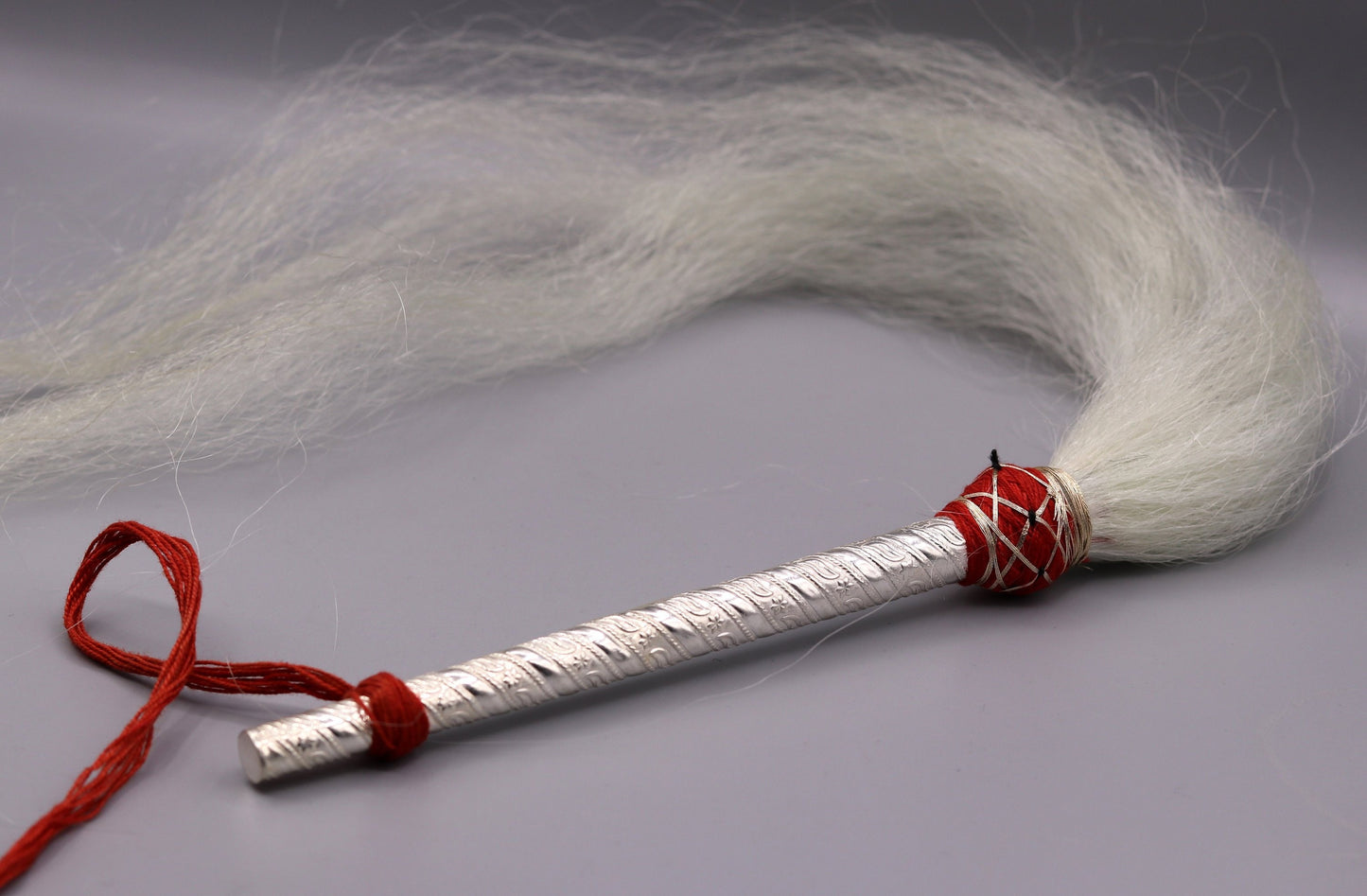 Vintage solid silver handmade chawar chavar /chanwar temple accessories pooja handal fan sahib soft Whit yark hair chav01 - TRIBAL ORNAMENTS