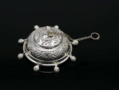 Vintage style handmade sterling silver hindu lord umbrella chhatar chattra with amazing hanging jingle bells. best temple article su753 - TRIBAL ORNAMENTS