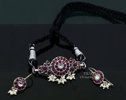 Vintage-style red stone and pearl necklace set with 925 sterling silver and adjustable thread, crafted by TRIBAL ORNAMENTS.