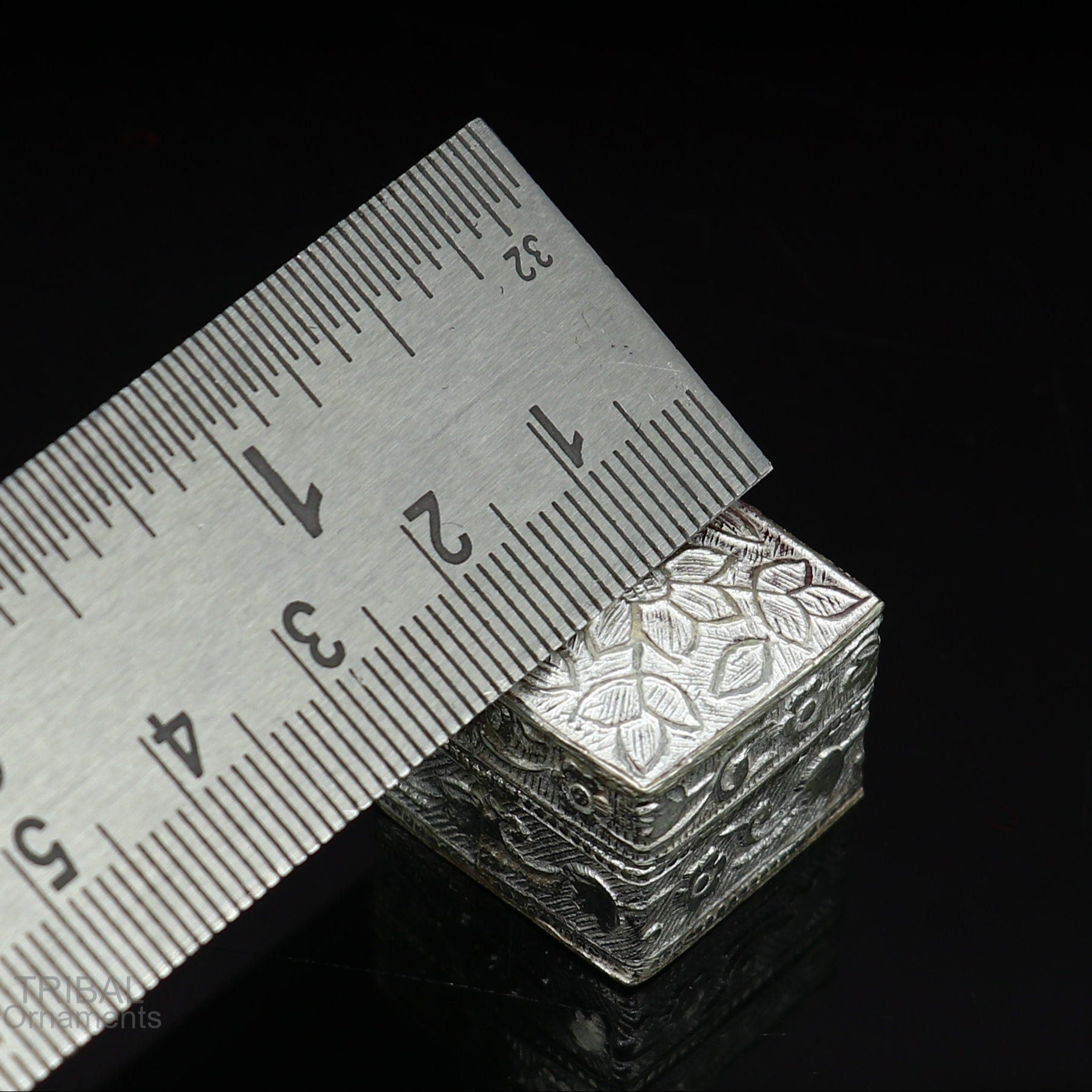 vintage style small bridal queen sterling silver trinket box or eyes kajal box, container box, small jewelry box, bridal art gifting  stb129 - TRIBAL ORNAMENTS