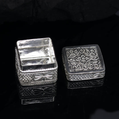 Vintage-style small sterling silver bridal queen trinket box, perfect for jewelry or eyes kajal storage, by Tribal Ornaments.