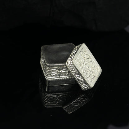 Vintage-style small sterling silver bridal queen trinket box with intricate detailing, perfect for jewelry or eye kajal storage.