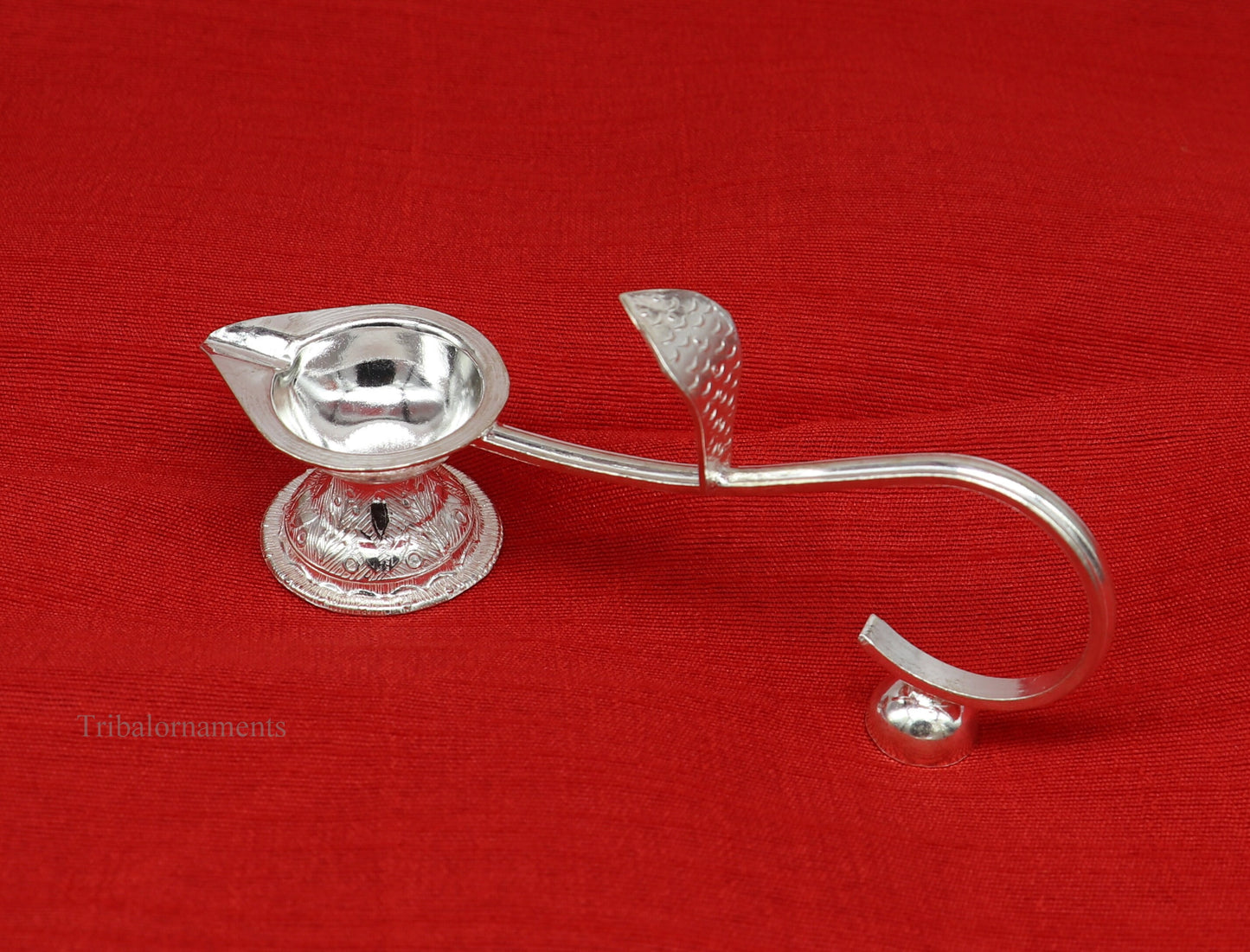 Vintage style solid Sterling silver handmade single deepak oil lamp Aarti lamp, amazing handcrafting work  decor temple art figurine su435 - TRIBAL ORNAMENTS